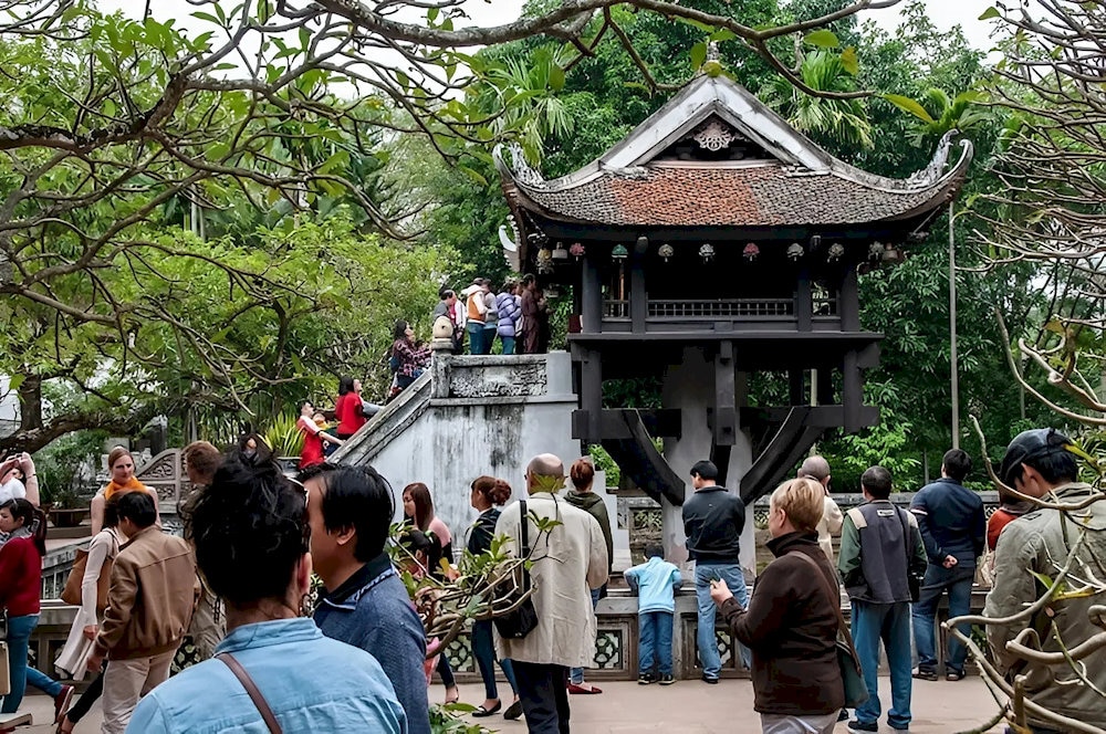 Chùa Một Cột không chỉ là một công trình kiến trúc tôn giáo mà còn là biểu tượng của lịch sử - văn hóa Việt Nam